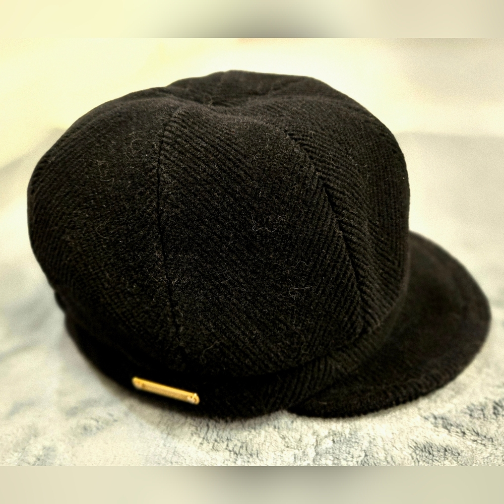Burberry Black Corduroy Hat, 100% Authenic Like My Other Items.